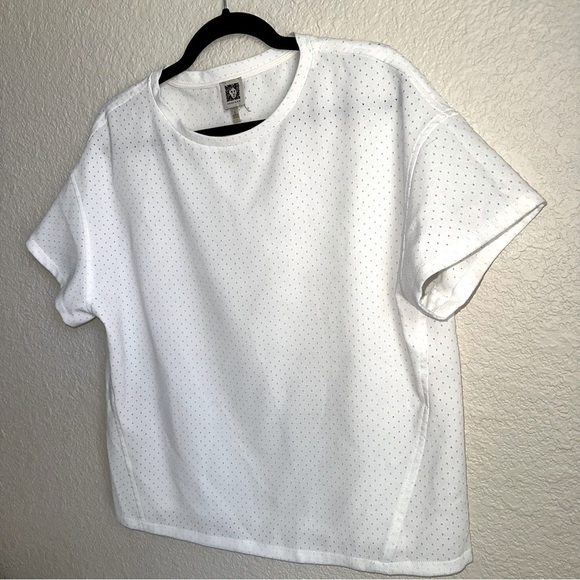 Bright white eyelet top in size 8 Anne Klein - Picture 1 of 8